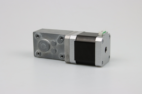 78.5ozIn 1.5A 5.76V Nema 17 레이저 조각 기계를 위한 벌레 변속기 스테핑 모터